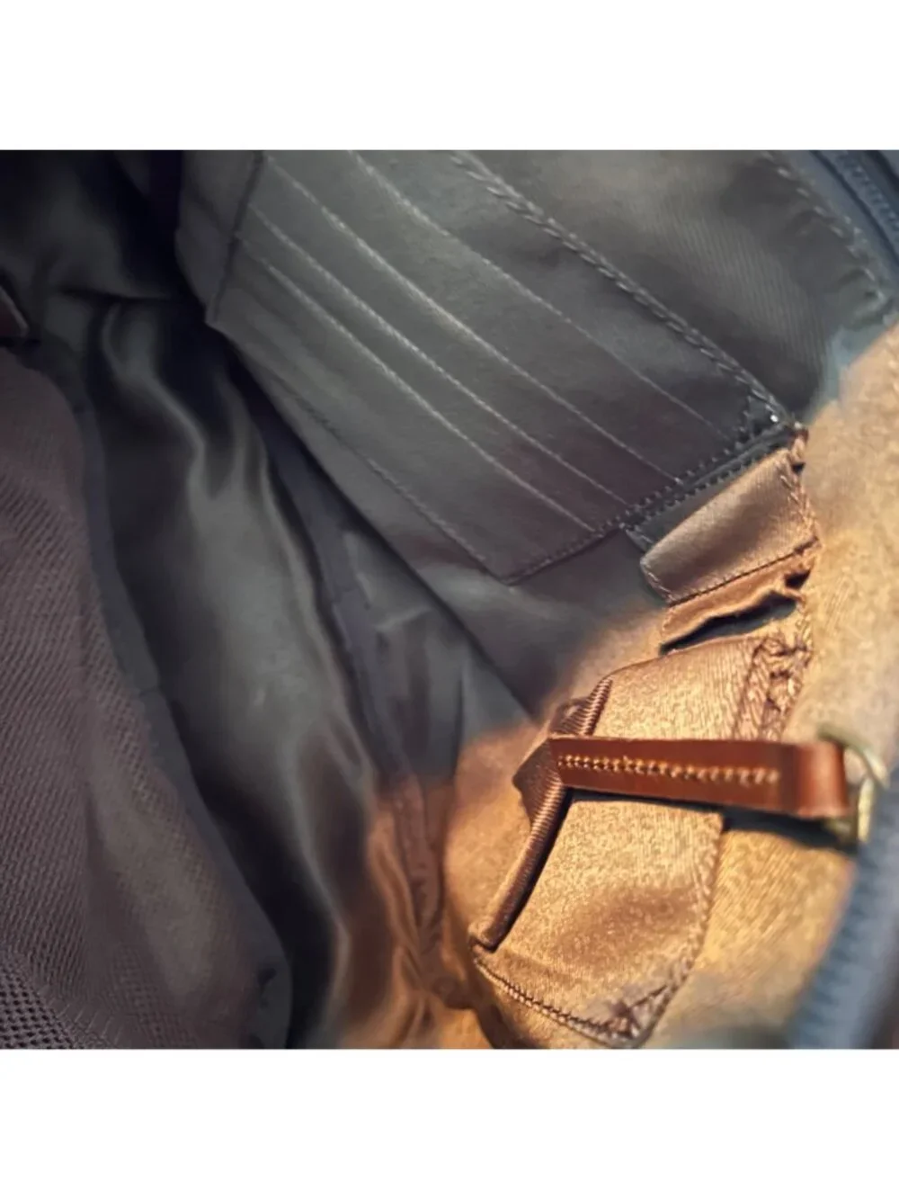 Wilson's Leather Cross Body Bag